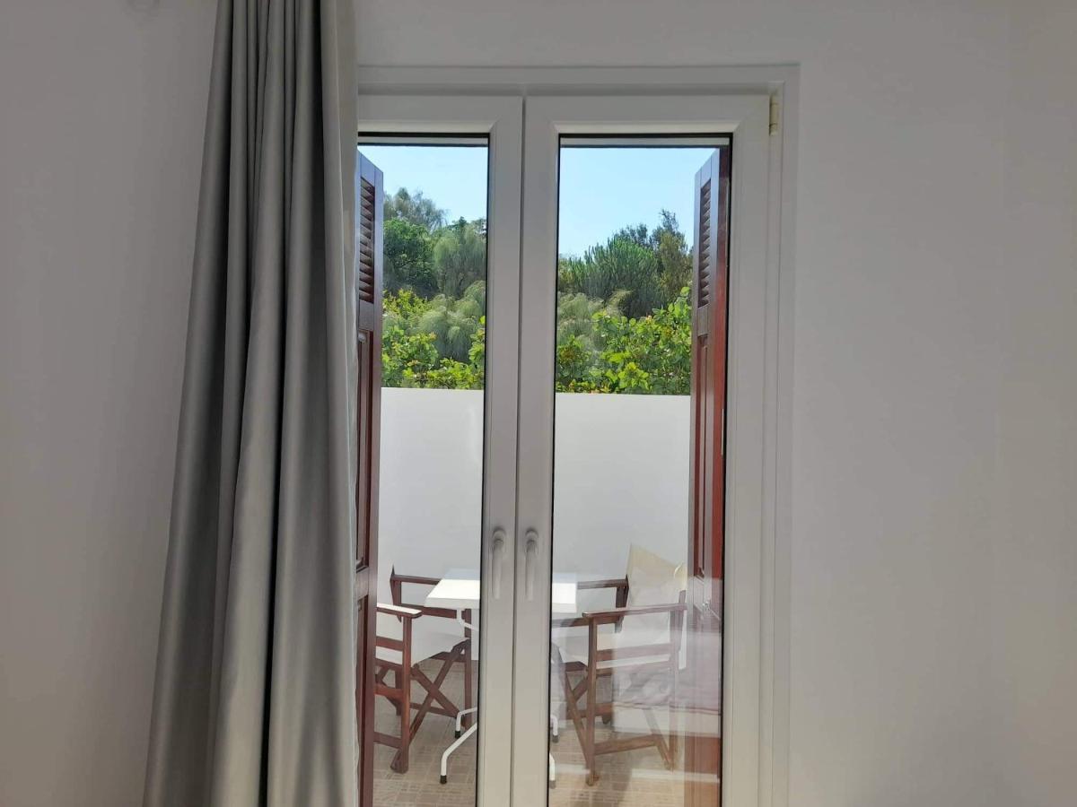 Matilda Milos - Cycladic Living Appartement Triovasálos Buitenkant foto