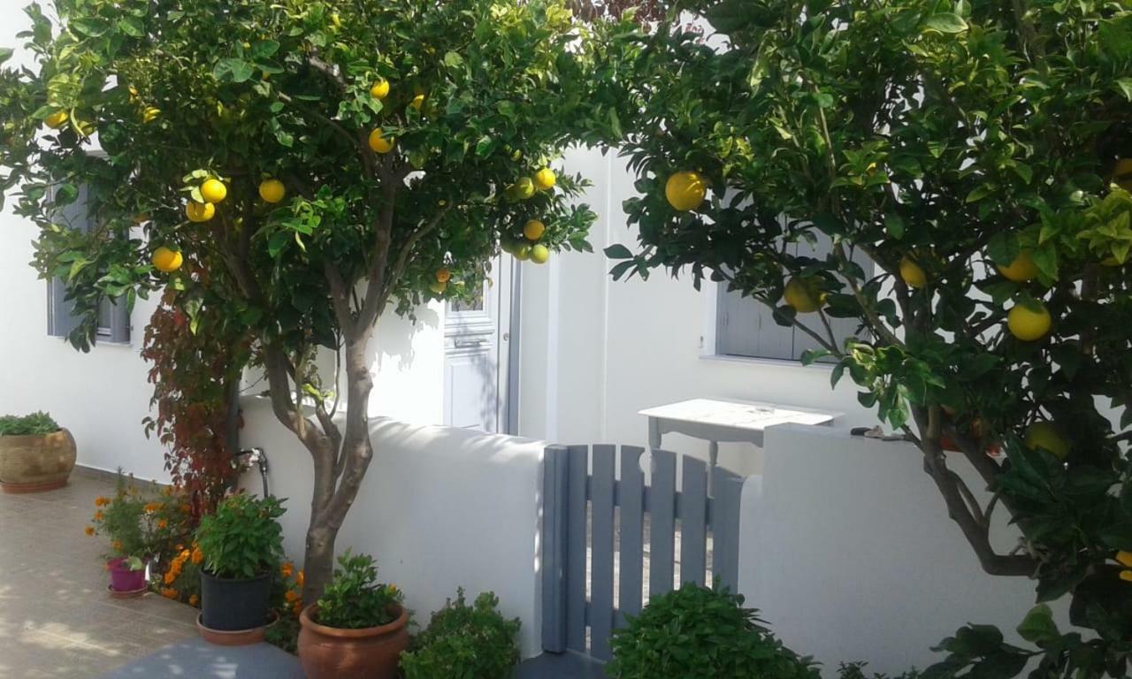 Matilda Milos - Cycladic Living Appartement Triovasálos Buitenkant foto