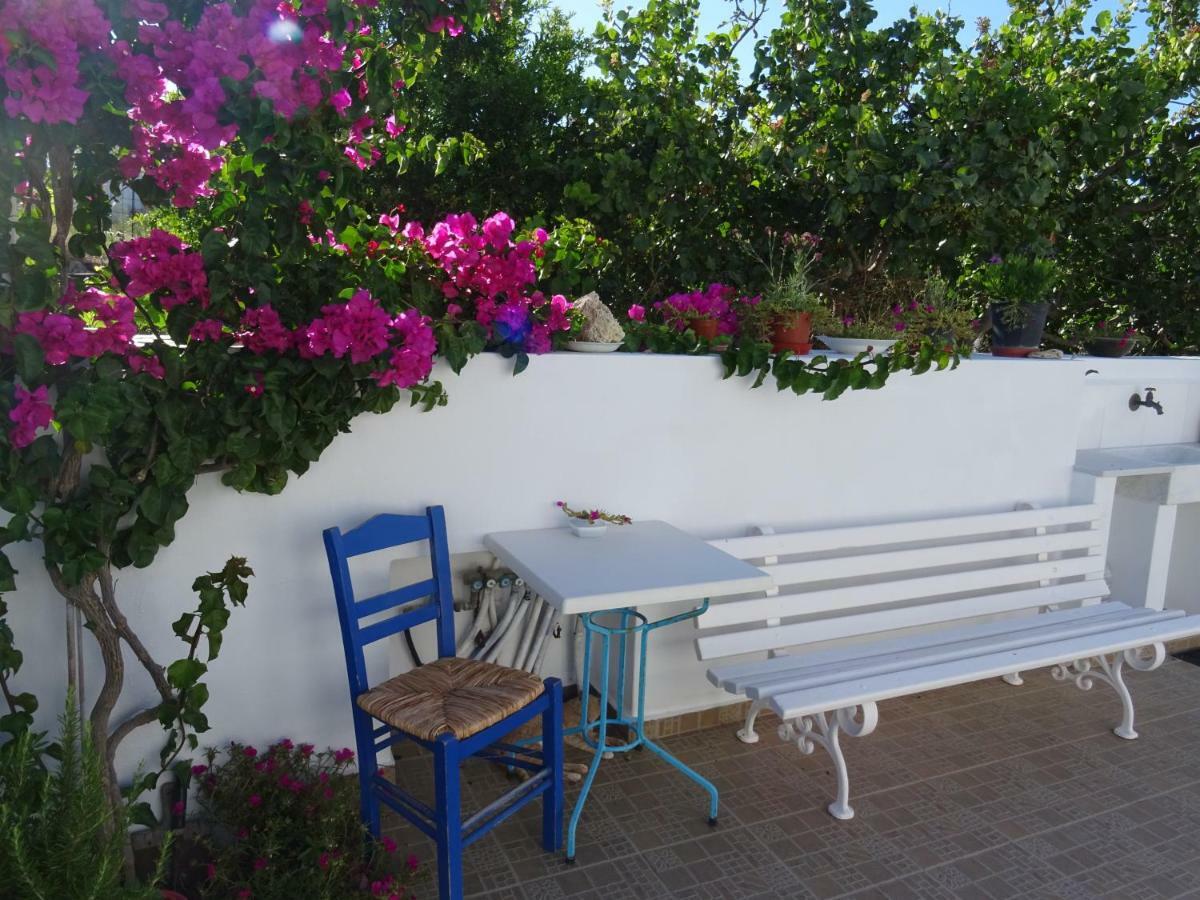 Matilda Milos - Cycladic Living Appartement Triovasálos Buitenkant foto